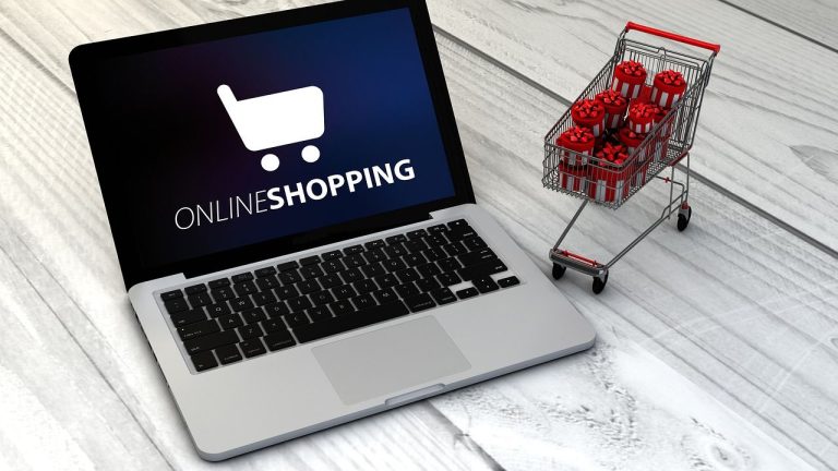 How eCommerce Works: Introduction To Online Shopping For Beginners